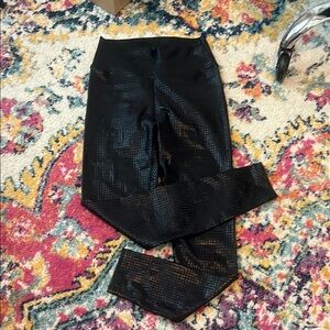 Peloton Show Up Digital Foil Leggings